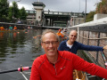 LvdV-wachtend-voor-sluis-1